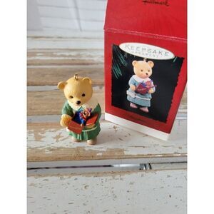 Hallmark daughter bear 1996 ornament Victorian Xmas tree